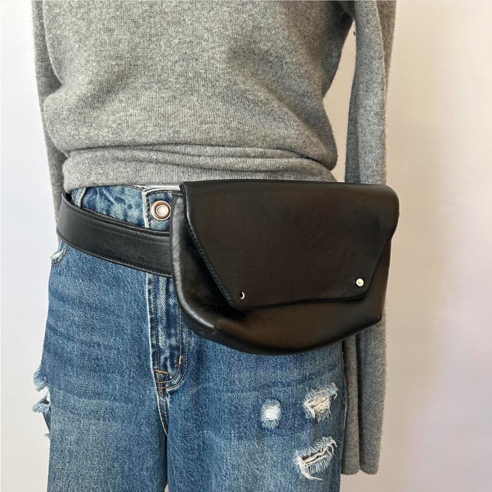 Free People Black Leather Belt Sling Bag. - Picture 5 of 11